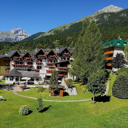Il Piccolo Dolomiti Resort-3